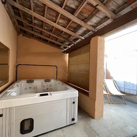 Patio, Jacuzzi Professionnel, Table De Massage, Climatise, Le Cocon De Pedro 卡尔卡松